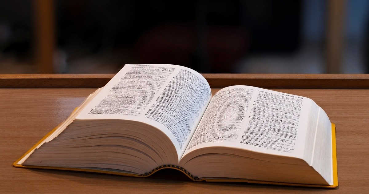 Kirchenschändung in Bayreuth: Kreuz beschädigt und Bibel gestohlen