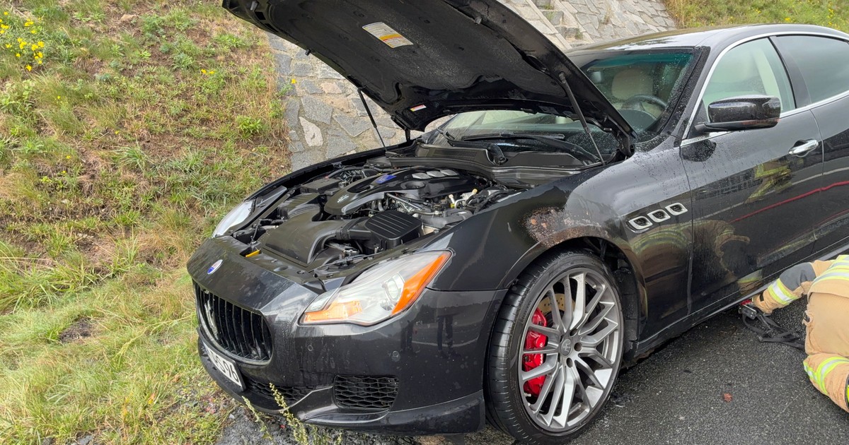 A9 / Münchberg: Fire disables high-end sports car