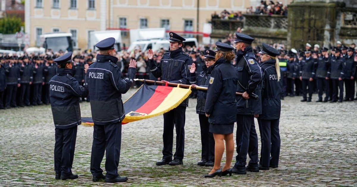 Bamberg: 538 new recruits of the Federal Police sworn in
