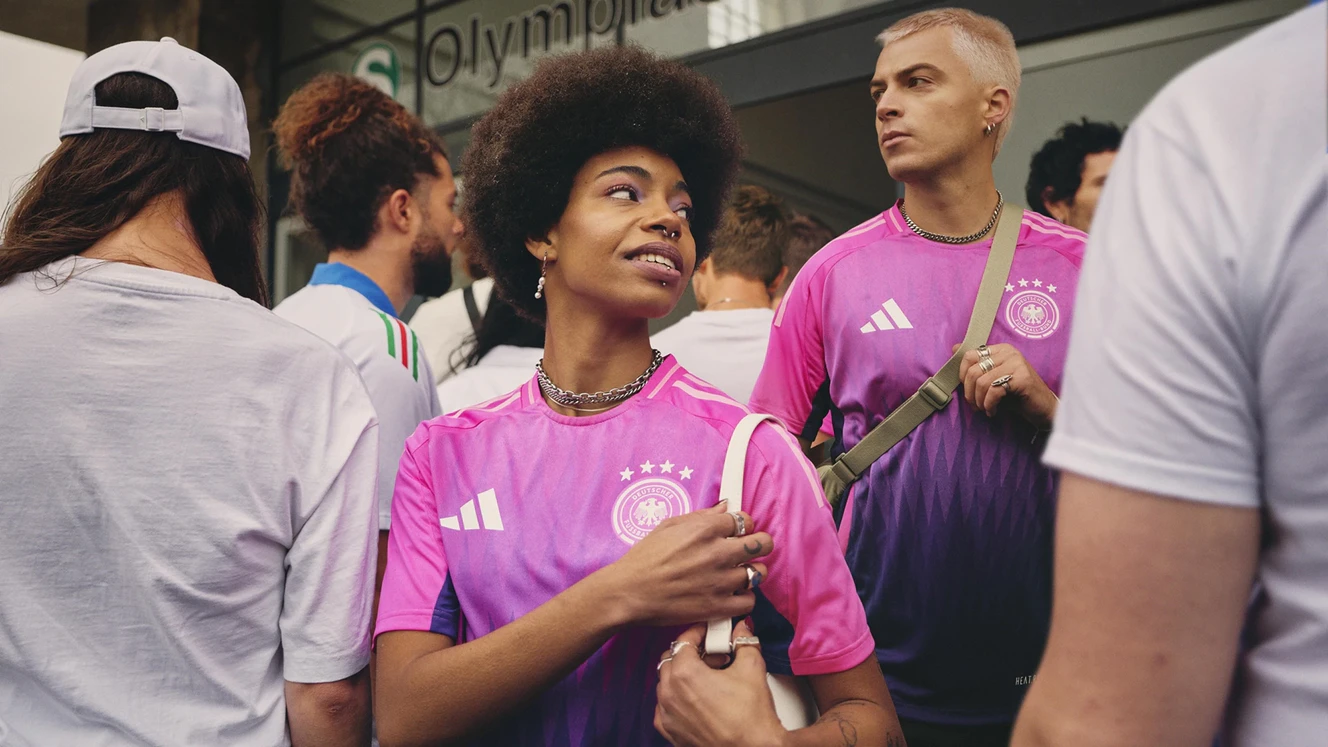 — © adidas